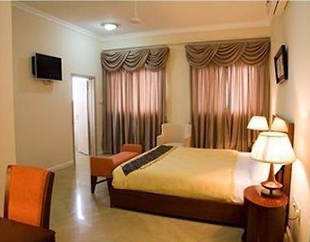 Royal Richester Hotel Acra Quarto foto